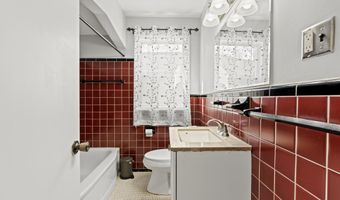 7210 Buckingham Ave, Allen Park, MI 48101