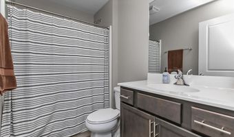 1924 17th St SE, Altoona, IA 50009