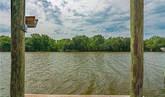 24 LAKE BREEZE Dr 24, New Orleans, LA 70129