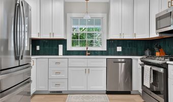 4711 Diane Dr, Ashtabula, OH 44004