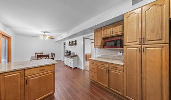 93 Idlebrook Ln, Aberdeen, NJ 07747