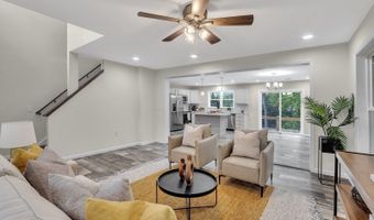305 Mountainside Dr, Alloway, NJ 07422