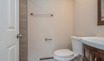 59 Harbor Inn Rd, Bayville, NJ 08721