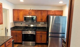 14 ELCO Ct, Bayonne, NJ 07002
