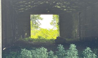 1889 HIGHWAY 80 E, Arlington, KY 42021