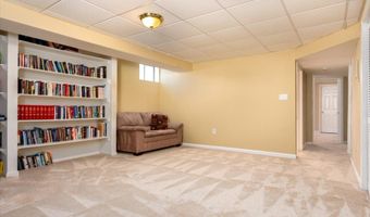 16108 ARROWROOT Ct, Bowie, MD 20716