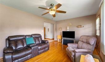 236 Charlestown Pl, Austintown, OH 44515