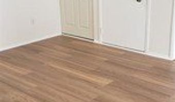 10185 Allen Pointe Dr, Allen Park, MI 48101