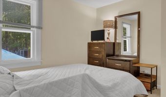 9 Middle Road Ext, Standish, ME 04084