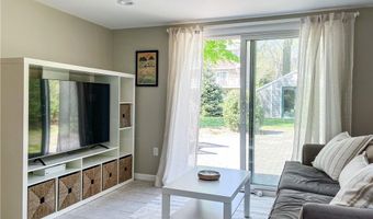 78 Nautilus St, Jamestown, RI 02835
