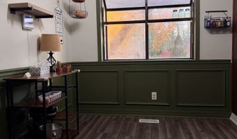 263 Queensway Dr, Avon, IN 46123