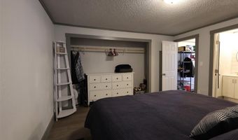 24 Oak Dr, Cody, WY 82414