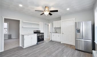 880 Charles St, North Providence, RI 02904