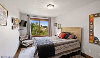 1306 Robin Ln, Bozeman, MT 59715