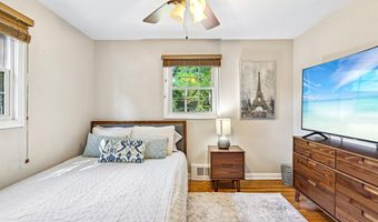 8014 KIDD St, Alexandria, VA 22309