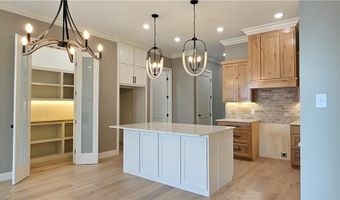 401 Waggoner Ln, Barling, AR 72923
