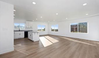 8 Punkin Center Rd, Bellevue, ID 83313