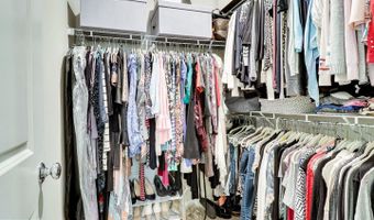 1318 S QUINN St, Arlington, VA 22204