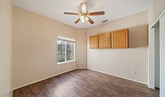 11262 Country Club Dr, Apple Valley, CA 92308