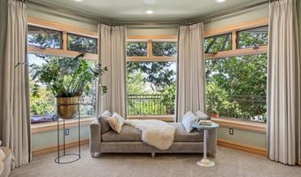 500 Ashland Loop Rd, Ashland, OR 97520