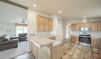 960 Cottage Ln, Blackfoot, ID 83221