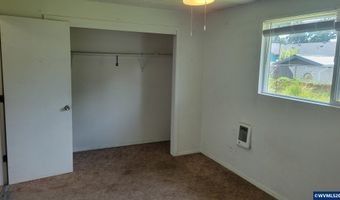 945 N 4th St, Aumsville, OR 97325