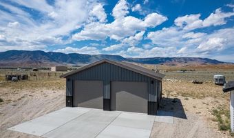 5 Cowboy Dr, Clark, WY 82435