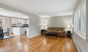 11 Concord Pl, Auburn, ME 04210
