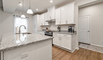 549 Blackrock Blvd, Adams Twp., PA 16046