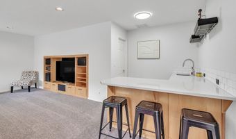 15900 SW BRECCIA Dr, Beaverton, OR 97007