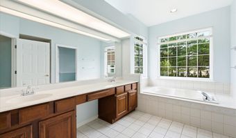 6 Valley Stream Pl, Barnegat, NJ 08005