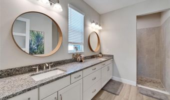 7116 ESTERO Ct, Apollo Beach, FL 33572