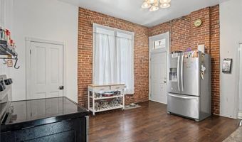 432 S 5th St, Atchison, KS 66002