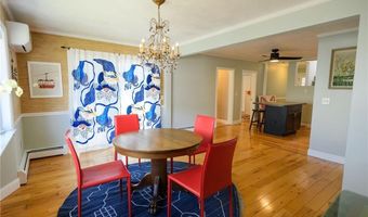 21 Carpenter Ave, Barrington, RI 02806