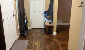 2298 Mountain Vw, Alderson, WV 24910