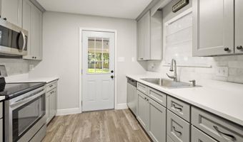 7655 Dividend Dr, Baton Rouge, LA 70817
