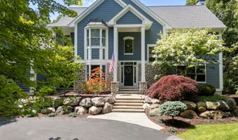 1977 EMERALD GLEN Ct NE, Ada, MI 49301