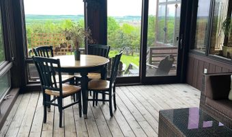 335 Valley View Dr, Addison, VT 05491