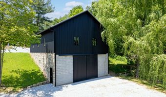 1653 St Rt 60, Ashland, OH 44805