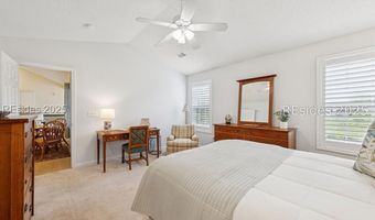 4 Lake Linden Pl, Bluffton, SC 29910