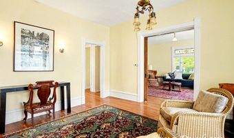 223 N Walnut St, Allegan, MI 49010