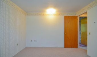 1105 S TIMMERS Ln, Appleton, WI 54914