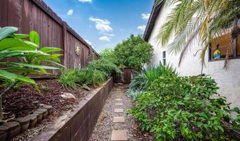 1952 Buckskin Gln, Escondido, CA 92027