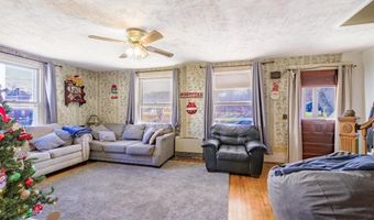 195 Main St, Belfast, ME 04915