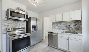53 Prospect St, Bloomfield, CT 06002