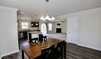 17 Carriagebrook Cir, Camden, SC 29020