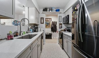 10 GREEN BAY Ct 205, Appleton, WI 54911