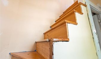 217 Bay View Ave, Cranston, RI 02905