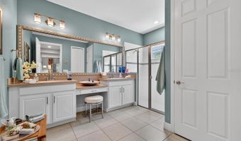 623 WINTERSIDE Dr, Apollo Beach, FL 33572