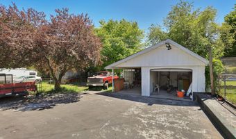 391 Park St, Bristol, CT 06010